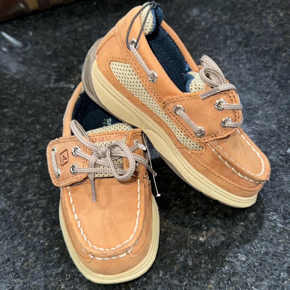 Sperry Lanyard Alternative Closure Boat Shoe, Dark Tan/Navy, Little Kid